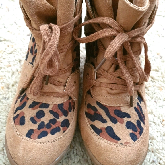 Wedge sneakers - Picture 2 of 3